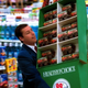 Fotograma de Punch Drunk Love donde se inspiran en la historia de Phillips